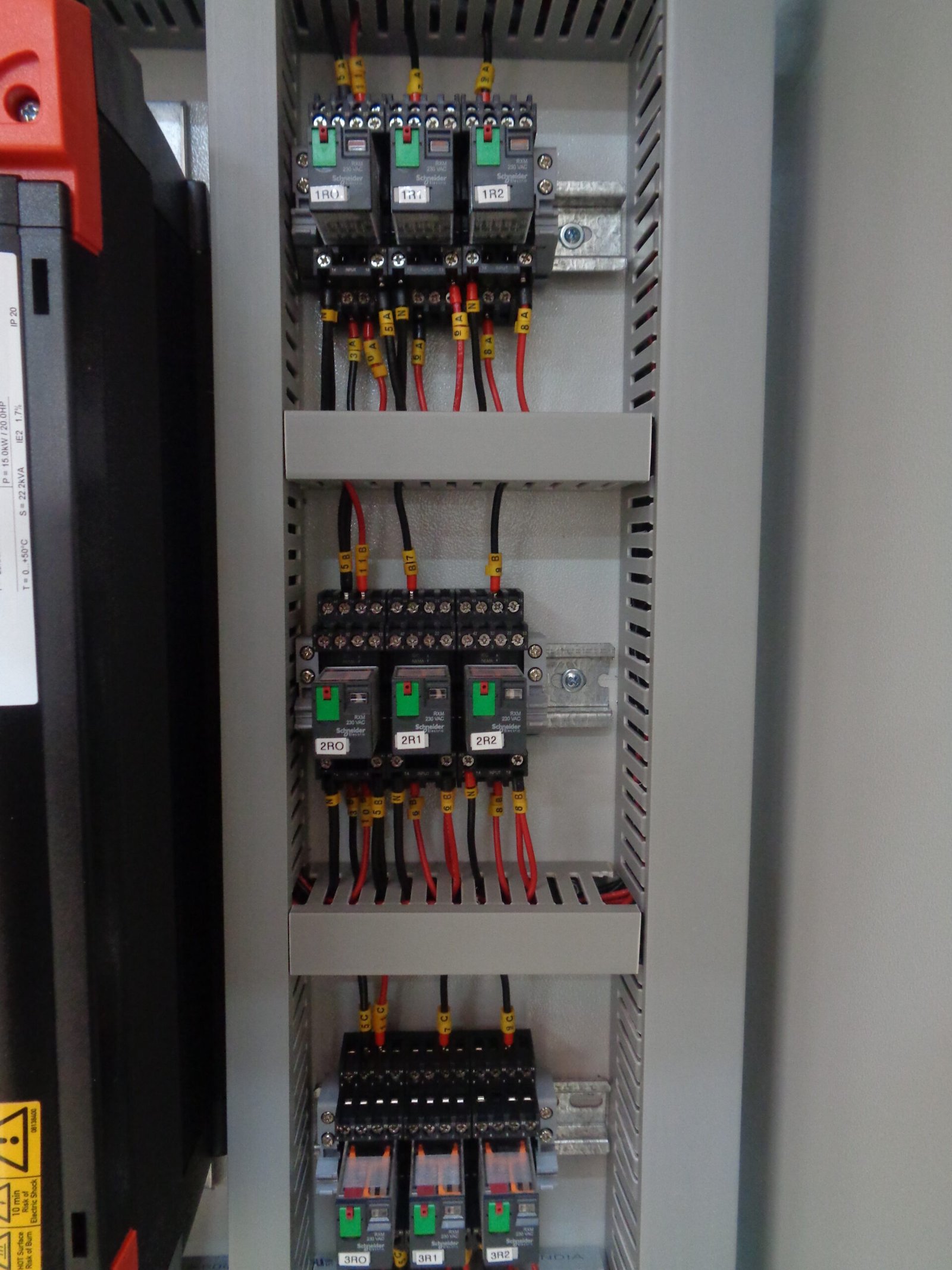 PLC panels BahrainProgrammable Logic Controller (PLC) panelsVFD panels BahrainVariable Frequency Drive (VFD) panelsPLC and VFD control panelsIndustrial PLC panelsVFD control solutionsCustom PLC panelsVFD panel manufacturerAutomation control panels